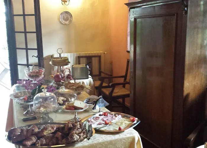 فندق Torre Di San Martino 3*